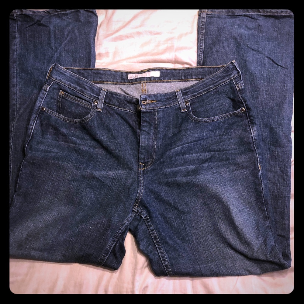 Old Navy Jean with buttoned back pockets
